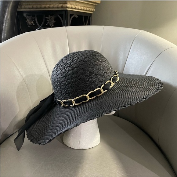 Marcus Adler New York black floppy hat with gold chain and sheer scarf accent - Picture 6 of 7